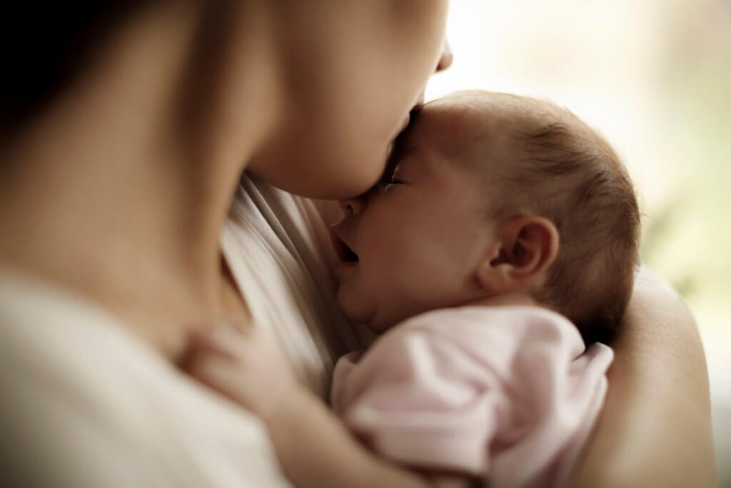 How to Bond with Your Baby: 7 Tips for Success