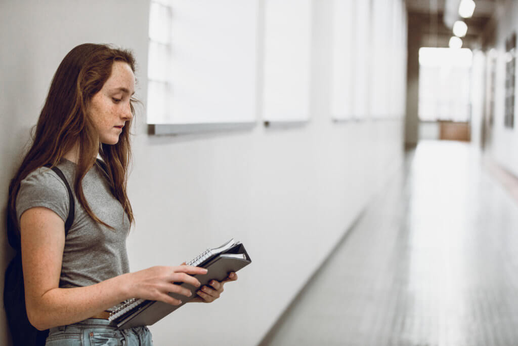 What to Do if You’re a Teenager and Pregnant: Your 3 Options What to Do if You’re a Teenager and Pregnant: Your 3 Options